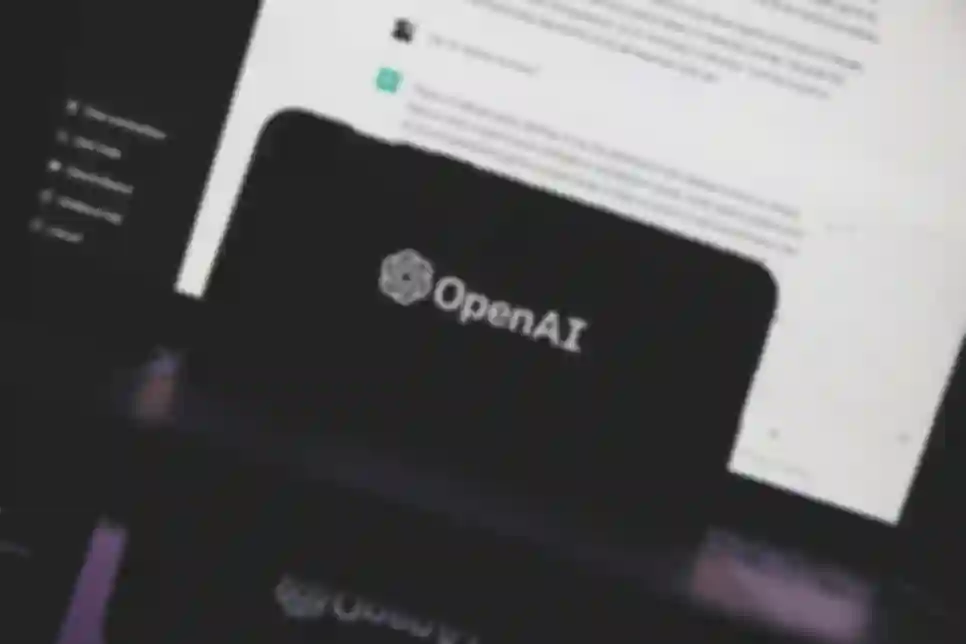 Altman Agrees to Come Back to OpenAI
