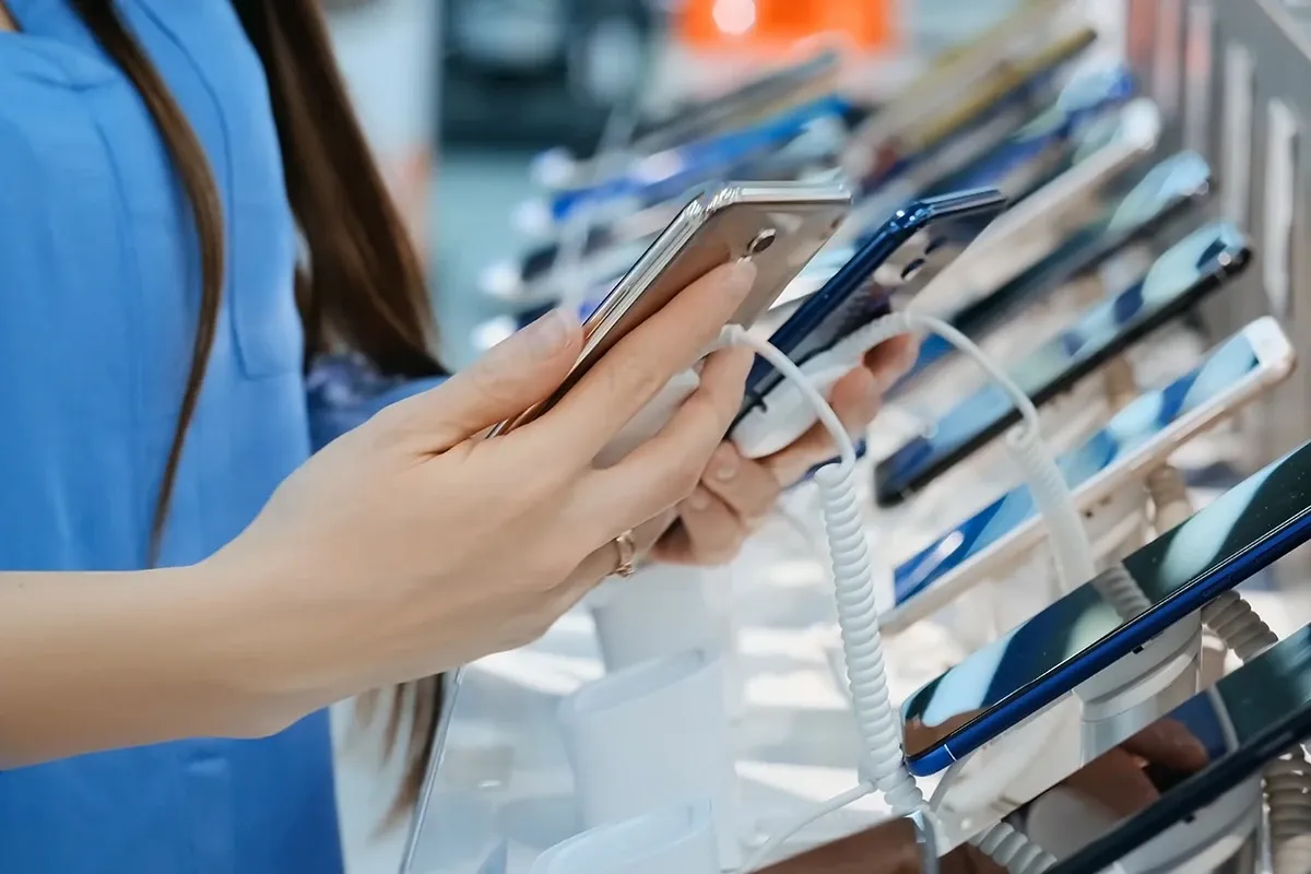 Smartphone Revenues Went Up 8 Percent in 1Q26